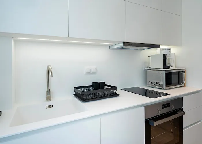 Blanche By Aristotelous Square