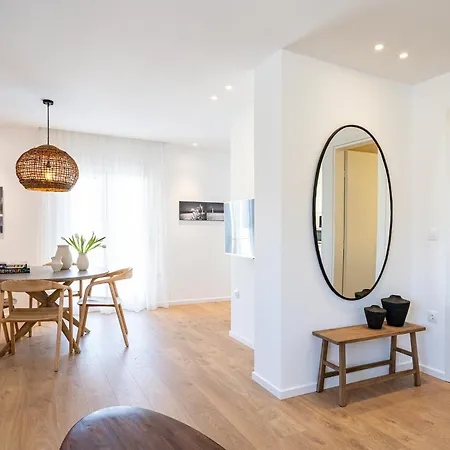 Blanche By Aristotelous Square